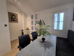 River Valley Road (D9), Office #636146491